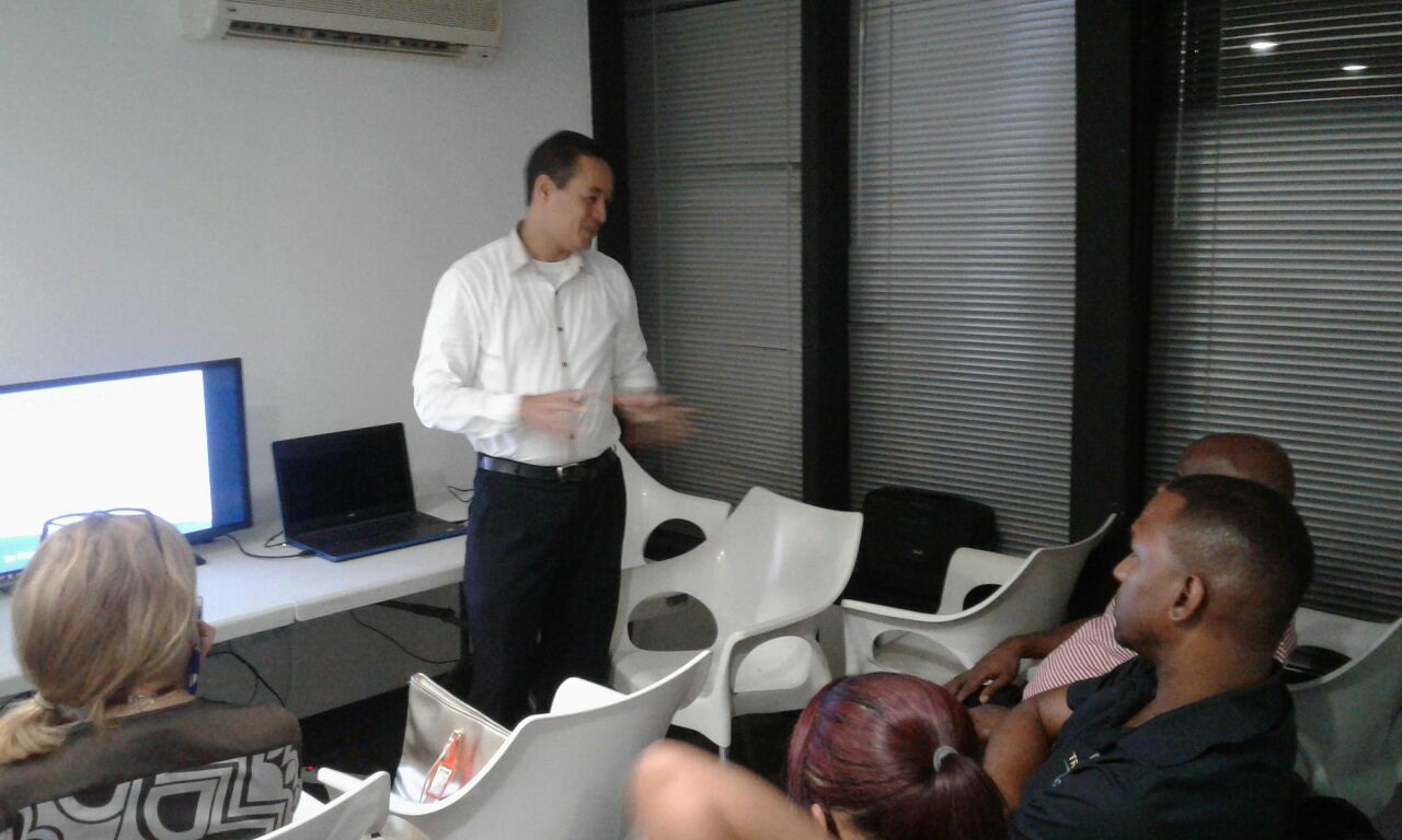 Willy Tirado — Educación financiera Plaza Central RD