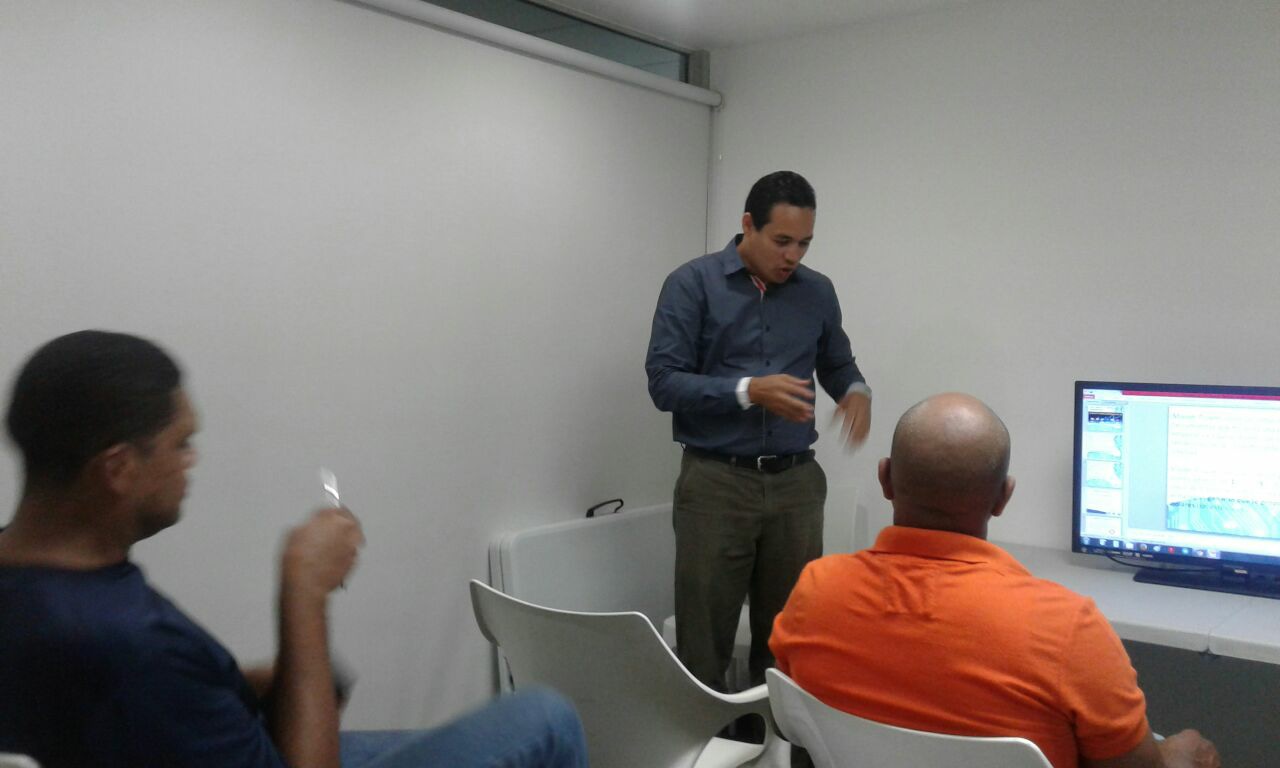 Willy Tirado — Participantes taller blockchain Plaza Central