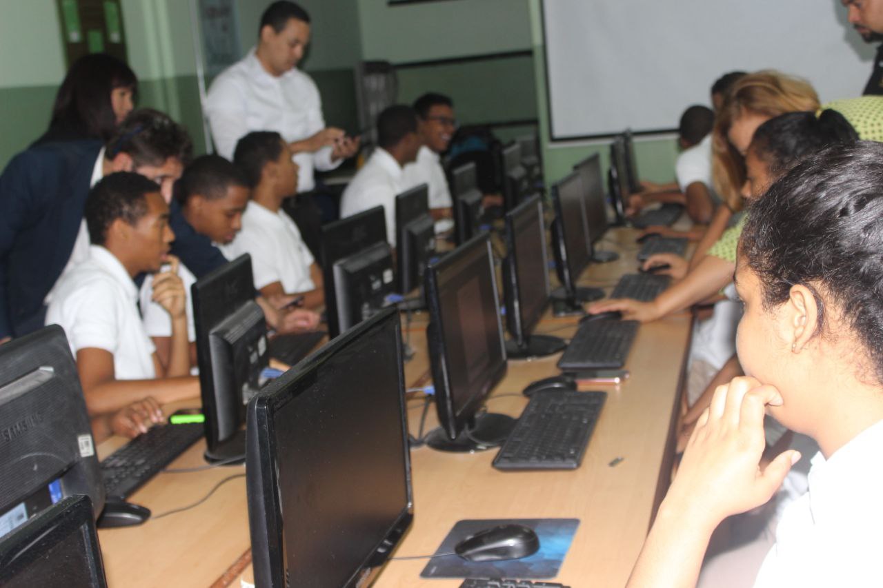 Educación tecnológica — Blockchain para jóvenes RD