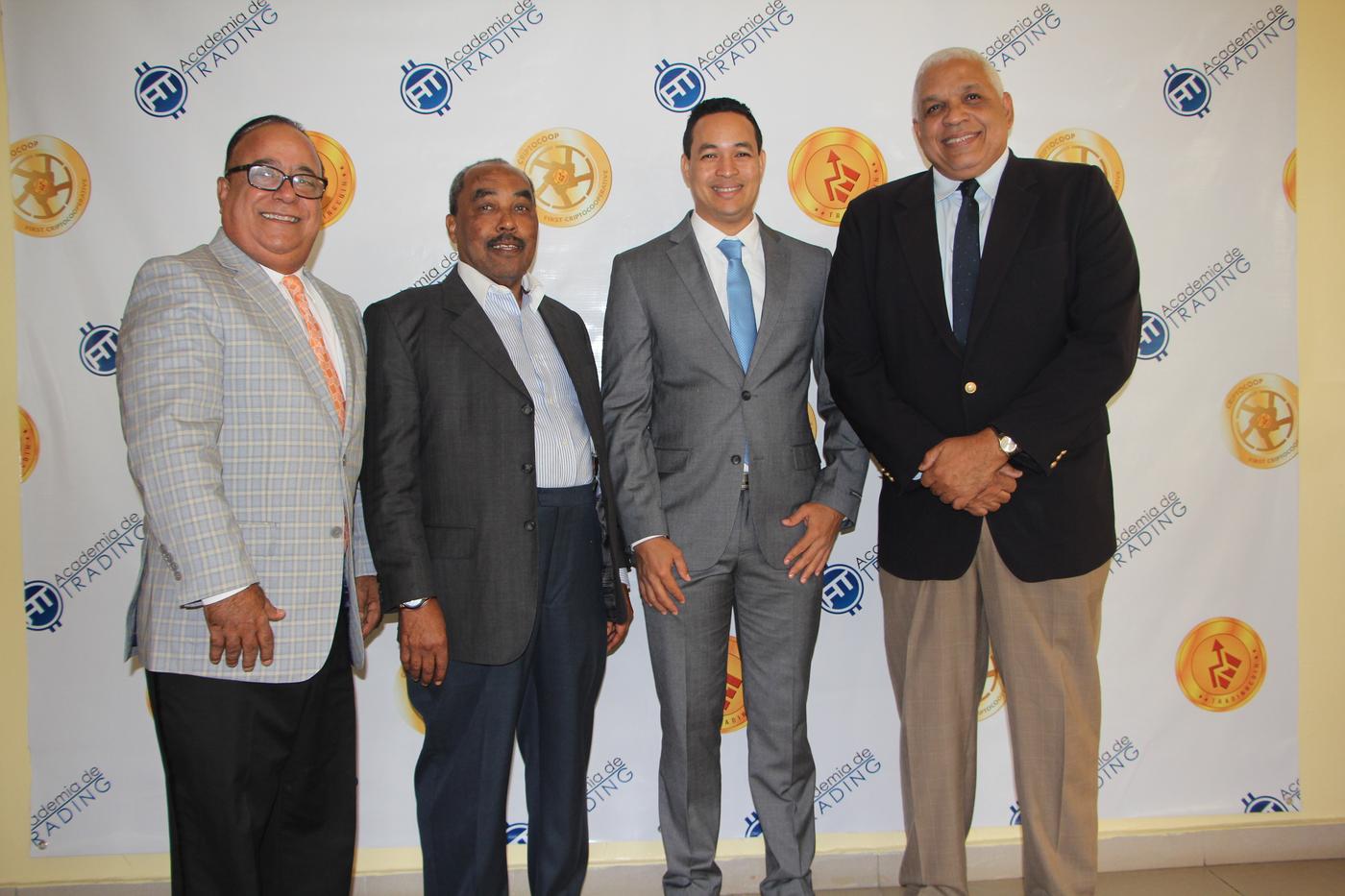 Willy Tirado — Conferencia innovación blockchain UASD