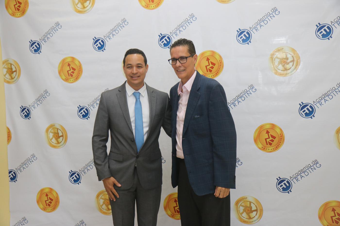 Willy Tirado — UASD networking evento transformación digital