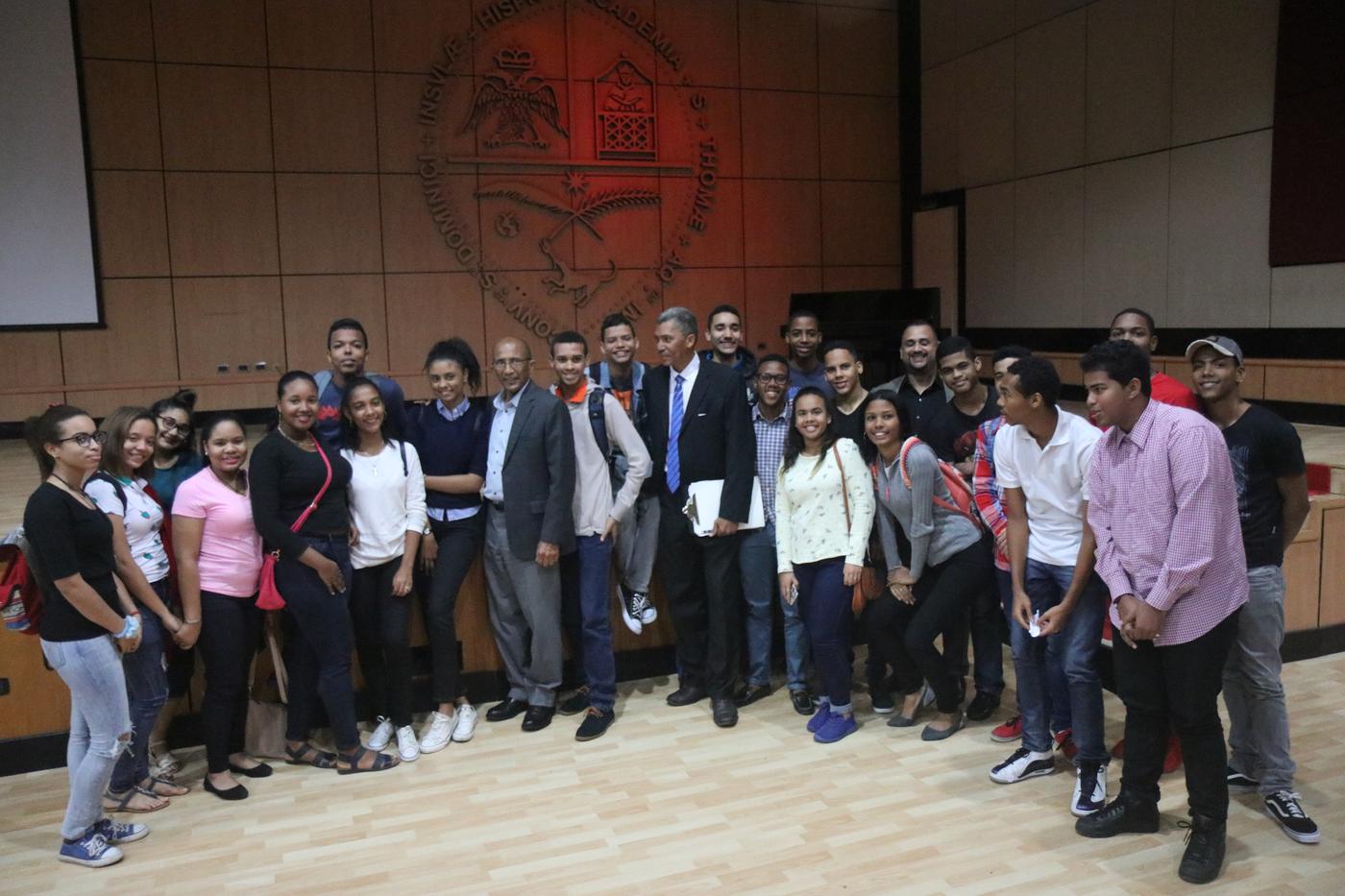 Willy Tirado — Speaker UASD primera universidad dominicana